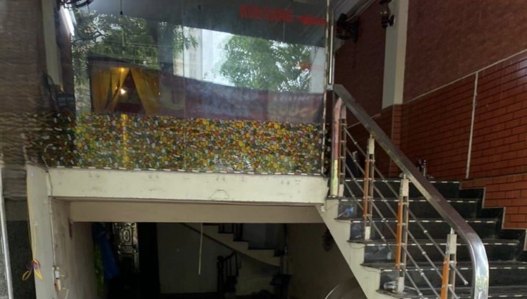 Cho thuê MP Tân Mai đường đôi, Tương Mai,Hoàng Mai, 80m, 5 tầng MT 4,5m Giá 58 triệu